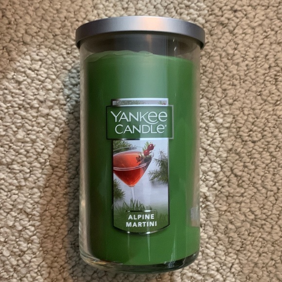 YANKEE CANDLE